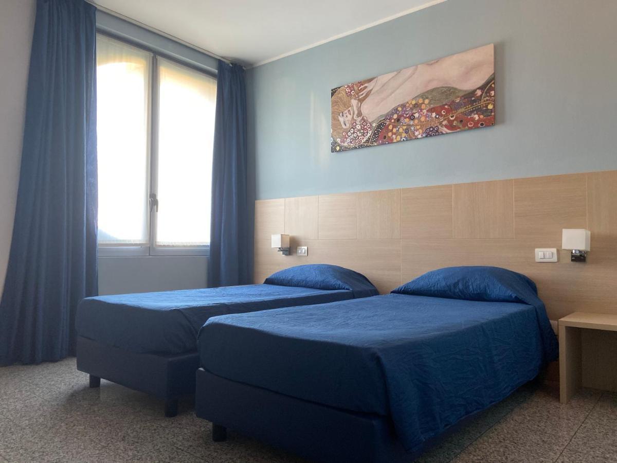 Hotel Santa Giulia Castenedolo ภายนอก รูปภาพ